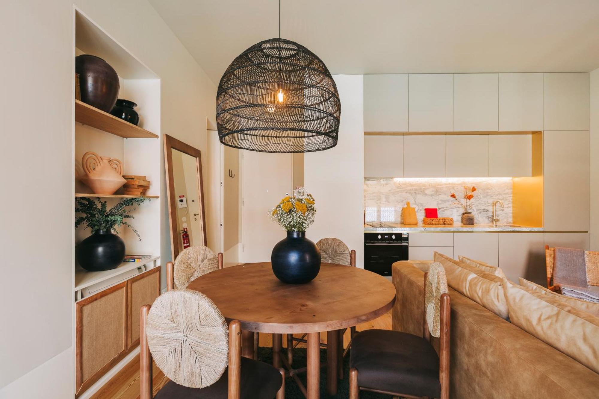 Village Aparthotel By Boa Porto Szoba fotó A kitchen in a typical apartment at The Standard East Village