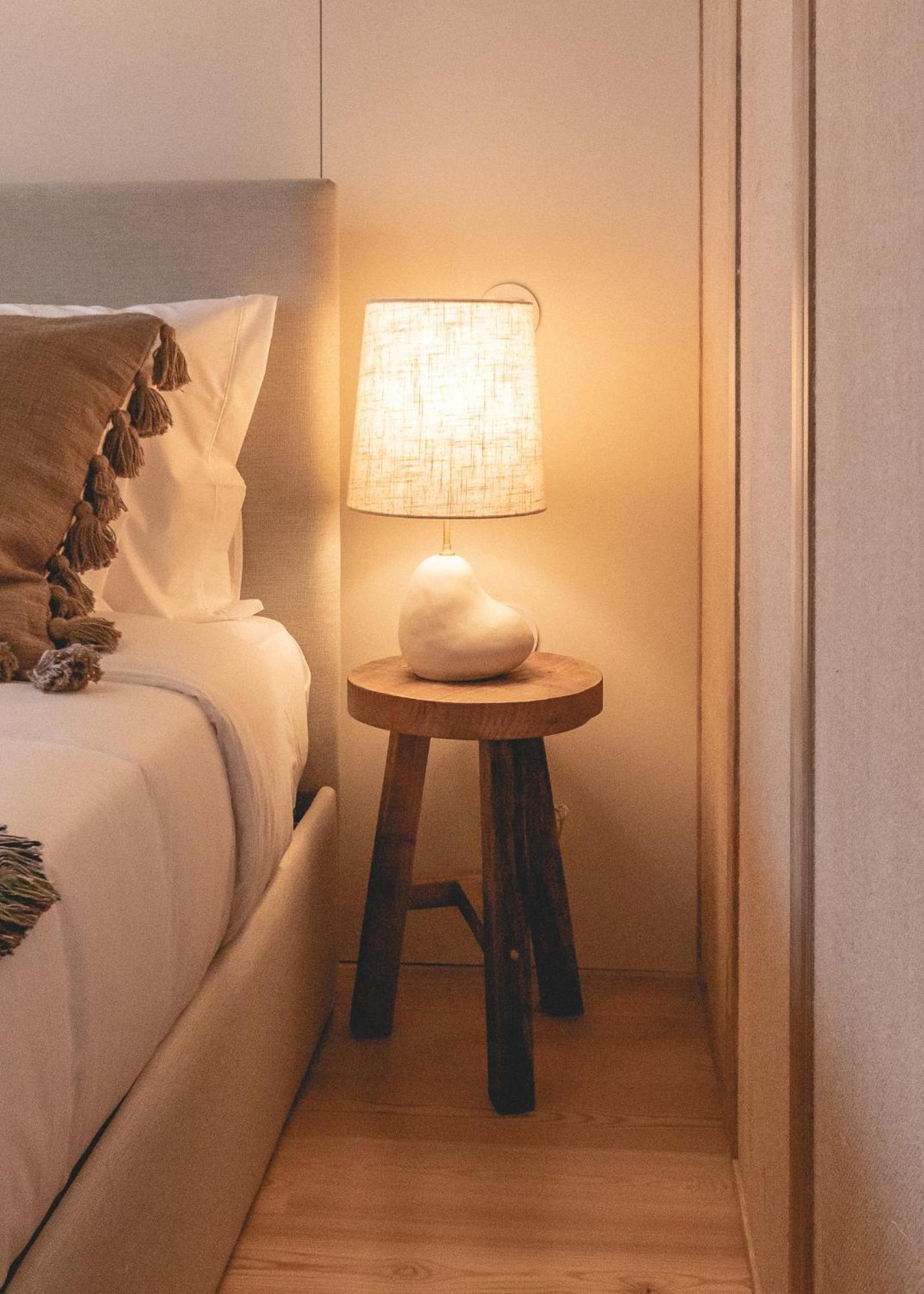 Village Aparthotel By Boa Porto Szoba fotó A bedside lamp